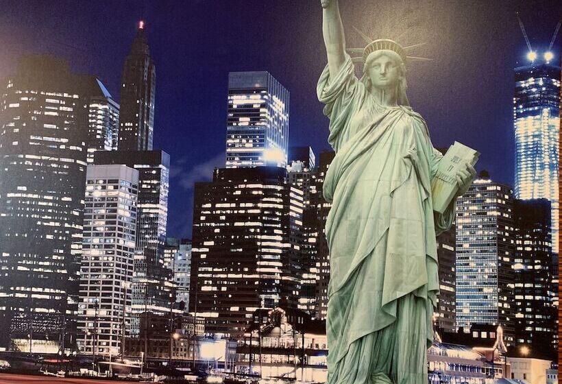 호텔 Red Carpet Inn Elmwood