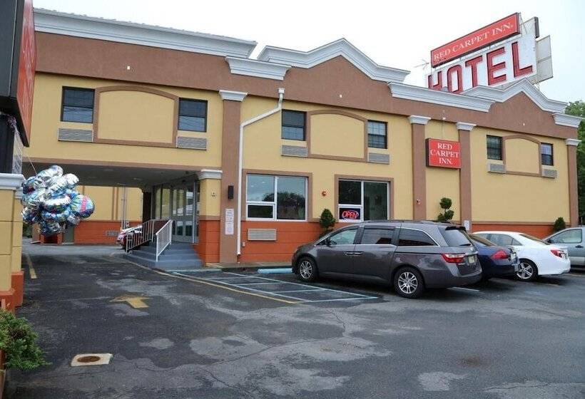 호텔 Red Carpet Inn Elmwood