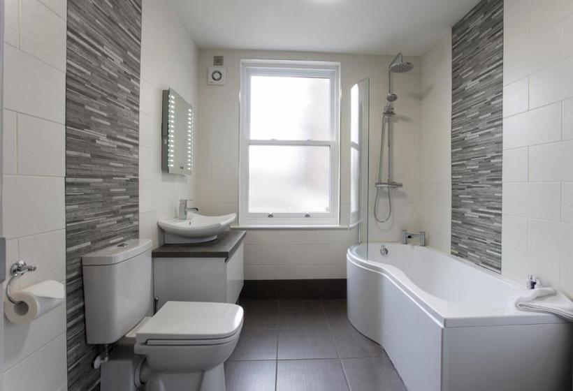 فندق The White Hart