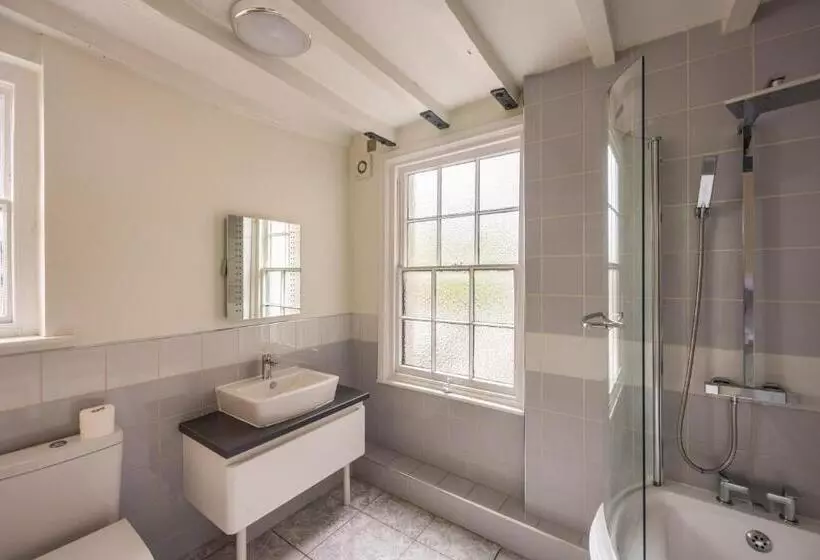 בית מלון כפרי The White Hart