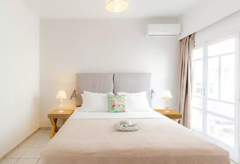 Vergina Studios & Apartments