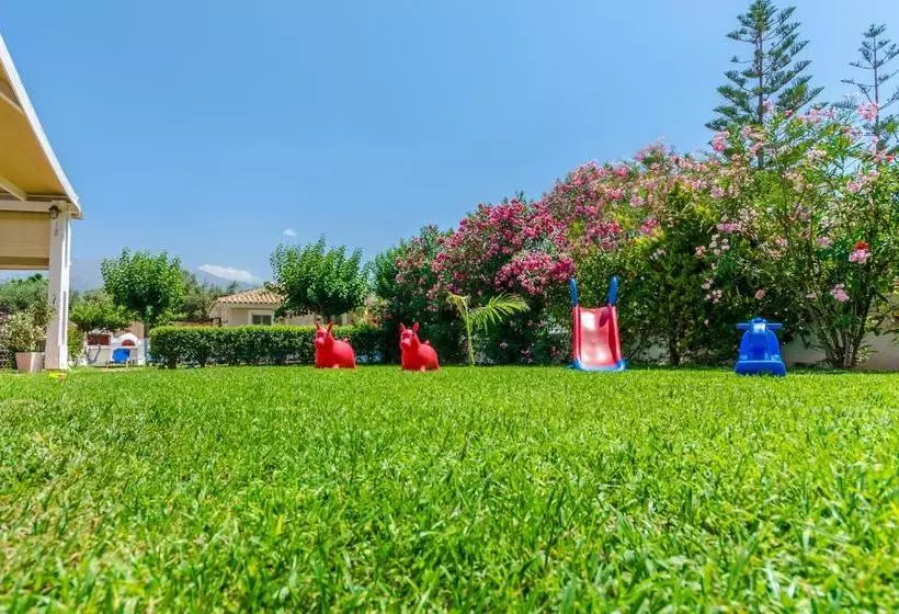 Vergina Studios & Apartments