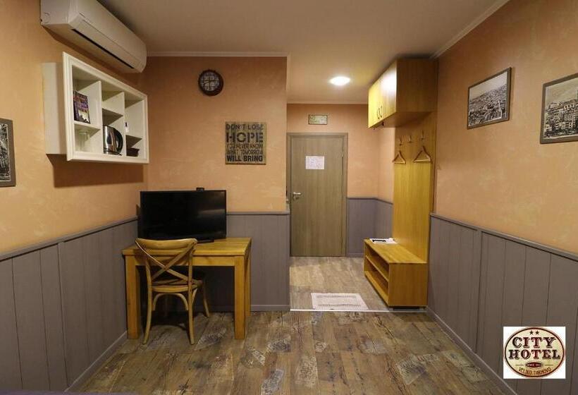 ホテル City