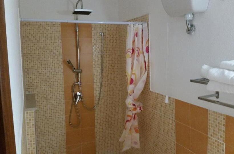 Пансион Ada S Guest House