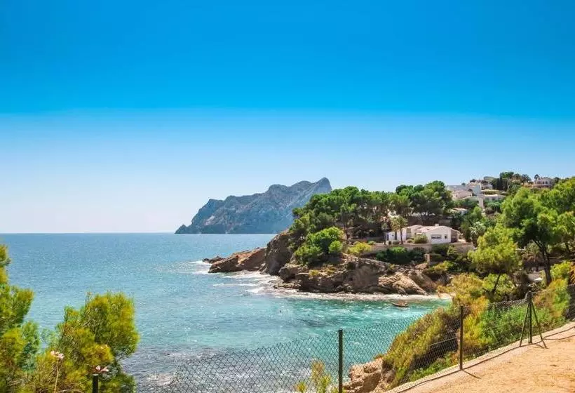 Celia Oceanfront Villa In Costa Blanca