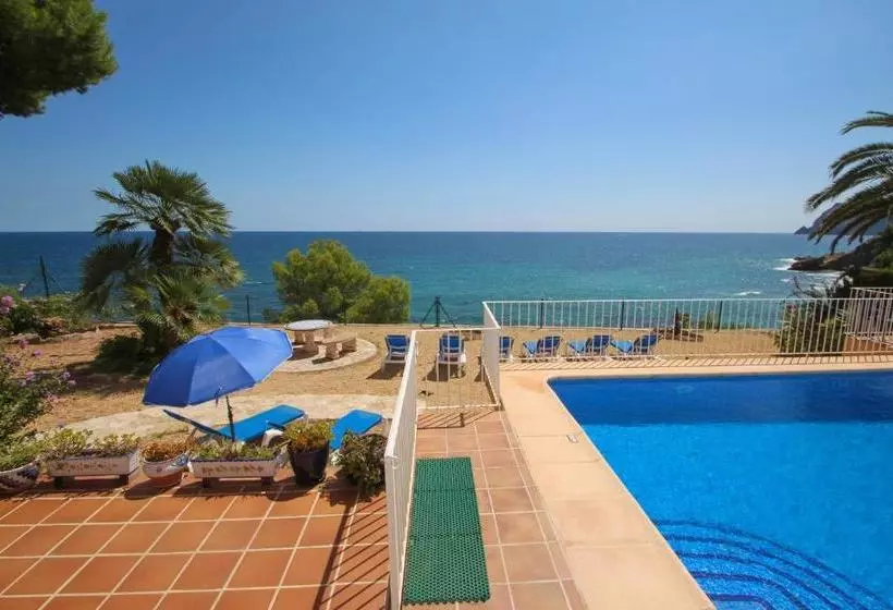 Celia Oceanfront Villa In Costa Blanca