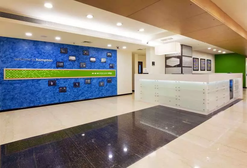 בית מלון כפרי Hampton By Hilton Vadodara  Alkapuri