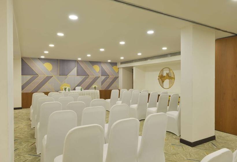 酒店 Hampton By Hilton Vadodara  Alkapuri