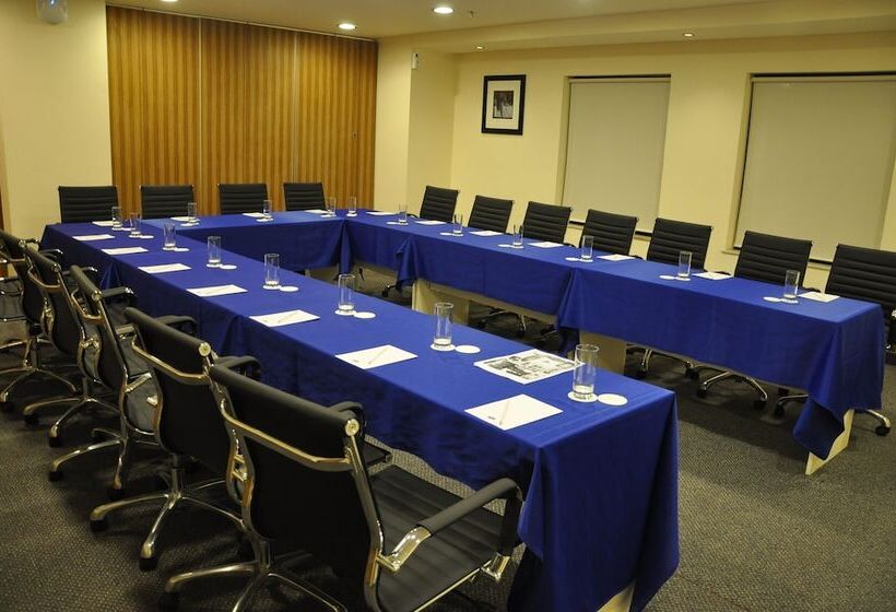 酒店 Hampton By Hilton Vadodara  Alkapuri