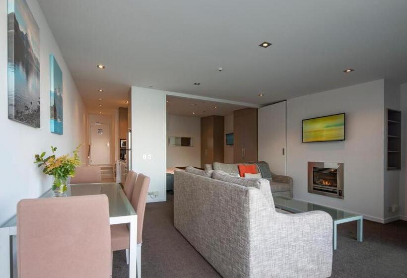 فندق Highview Apartments