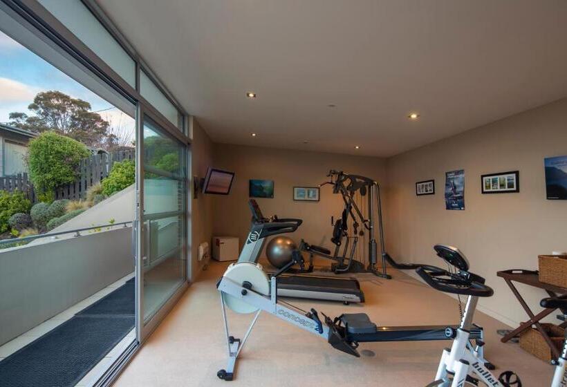 فندق Highview Apartments