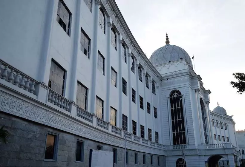 Hyderabad Marriott Hotel & Convention Centre