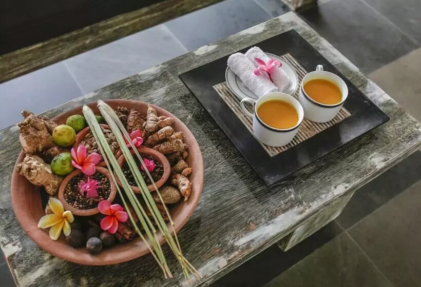 Отель Kelapa Retreat & Spa