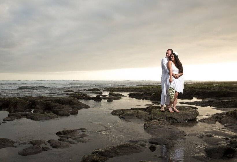 ホテル Kelapa Retreat & Spa