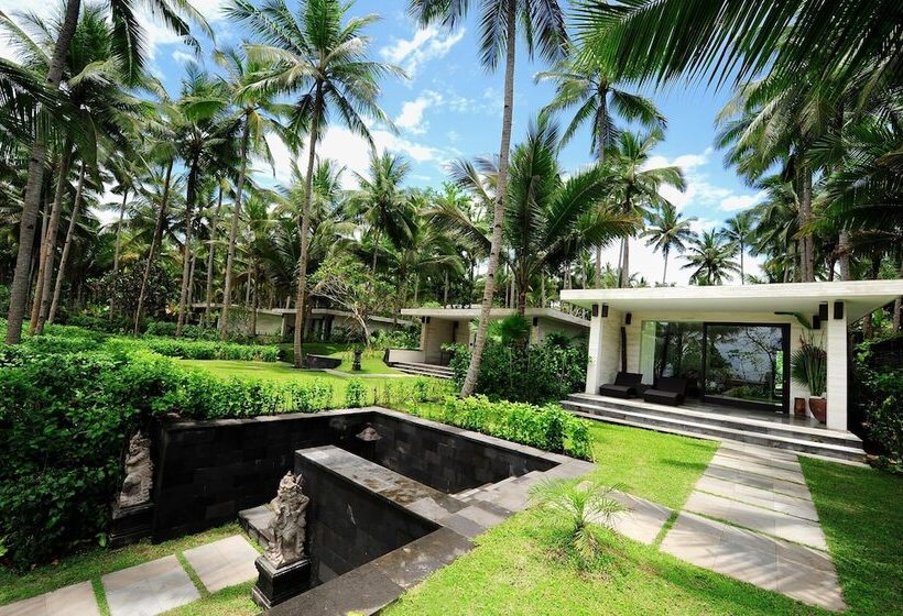 ホテル Kelapa Retreat & Spa