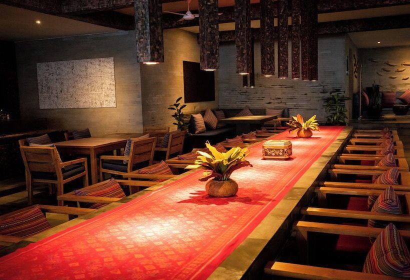 ホテル Kelapa Retreat & Spa