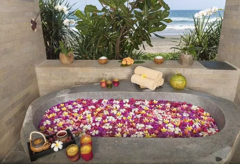 Отель Kelapa Retreat & Spa