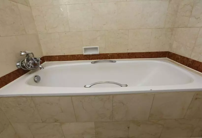 호텔 Santika Pontianak