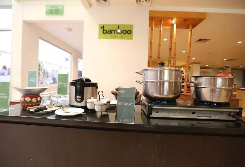 Hotel Santika Pontianak