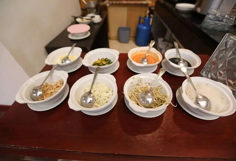 호텔 Santika Pontianak