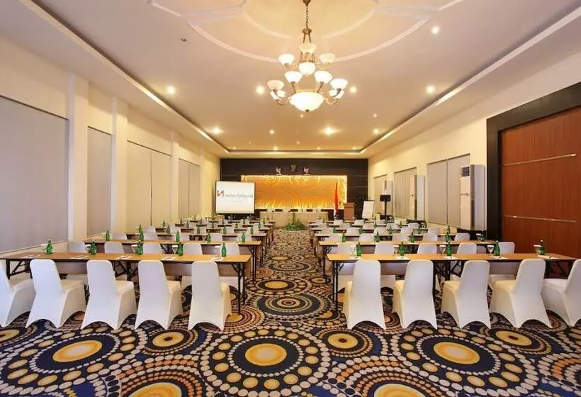 Swiss Belhotel Silae Palu