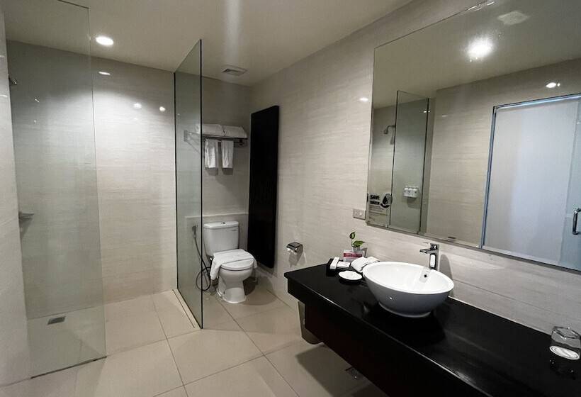 Swiss Belhotel Silae Palu