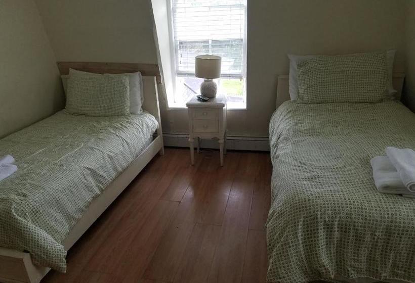 호텔 The Grassmere Inn