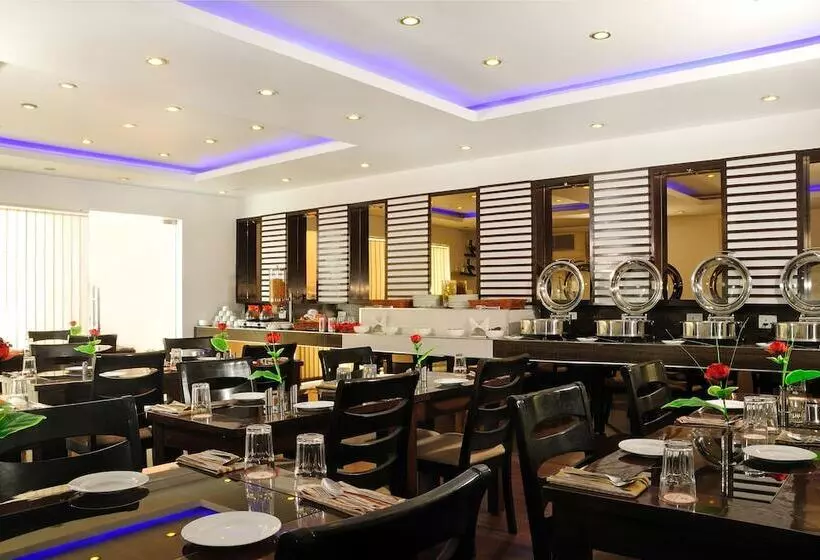 בית מלון כפרי The Pearl   Newly Renovated In City Centre