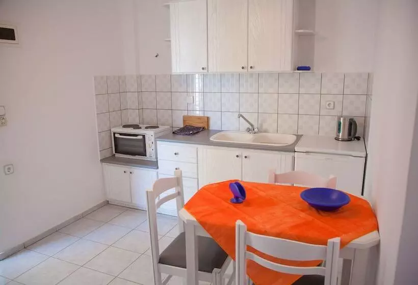 Litsa Mare Apartments