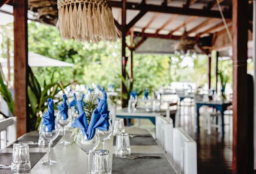 リゾートホテル Turtle Bay Lodge