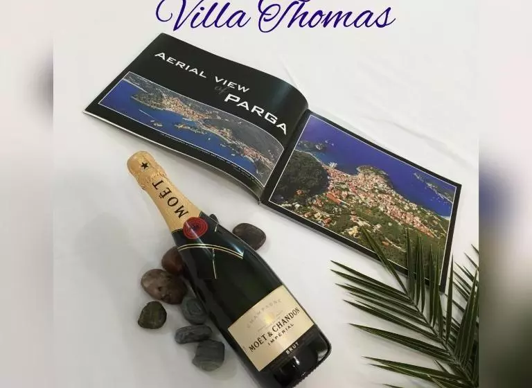 Villa Thomas Nakas