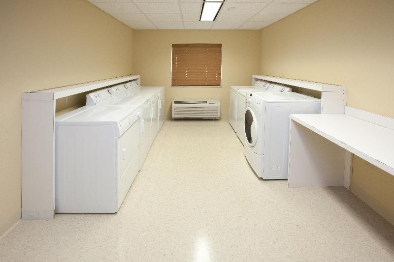 Candlewood Suites Indianapolis East, An Ihg