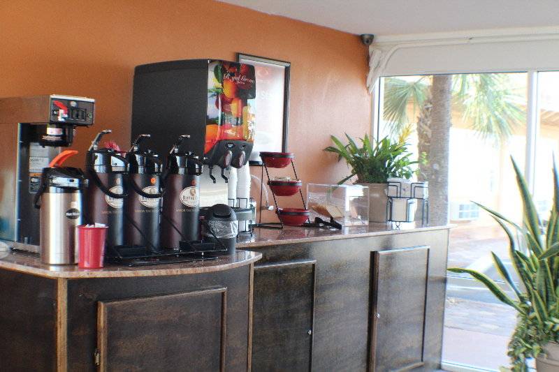 فندق Beach House Inn