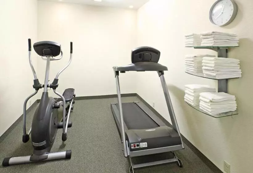 酒店 Candlewood Suites Fayetteville, An Ihg