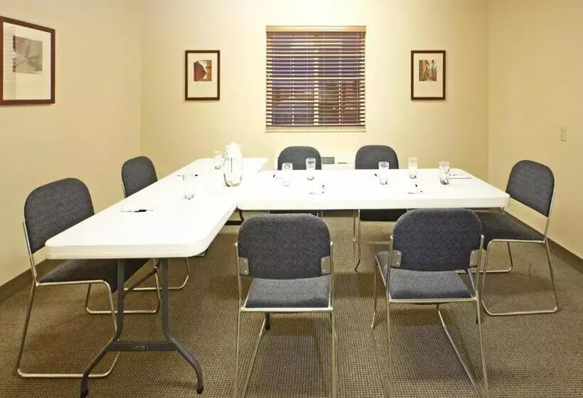 酒店 Candlewood Suites Fayetteville, An Ihg