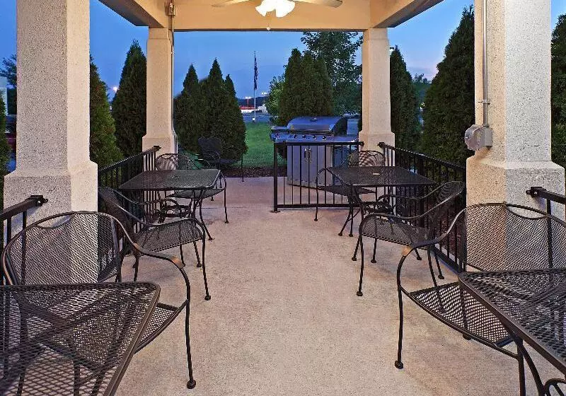 酒店 Candlewood Suites Fayetteville, An Ihg