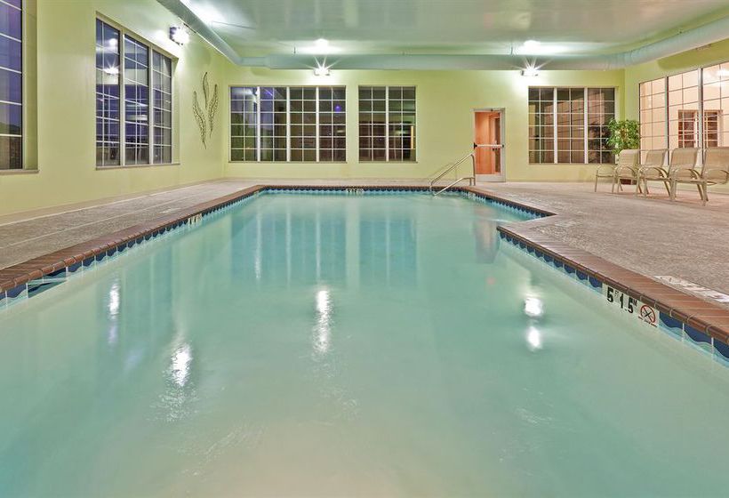 酒店 First Inn Suites