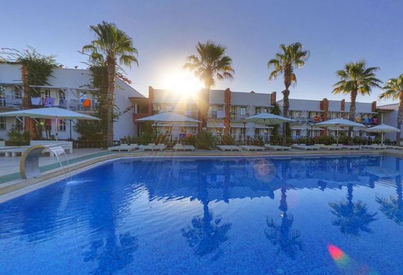 ホテル Club Arinna