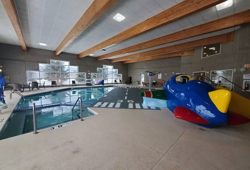 酒店 Cobblestone Suites Oshkosh