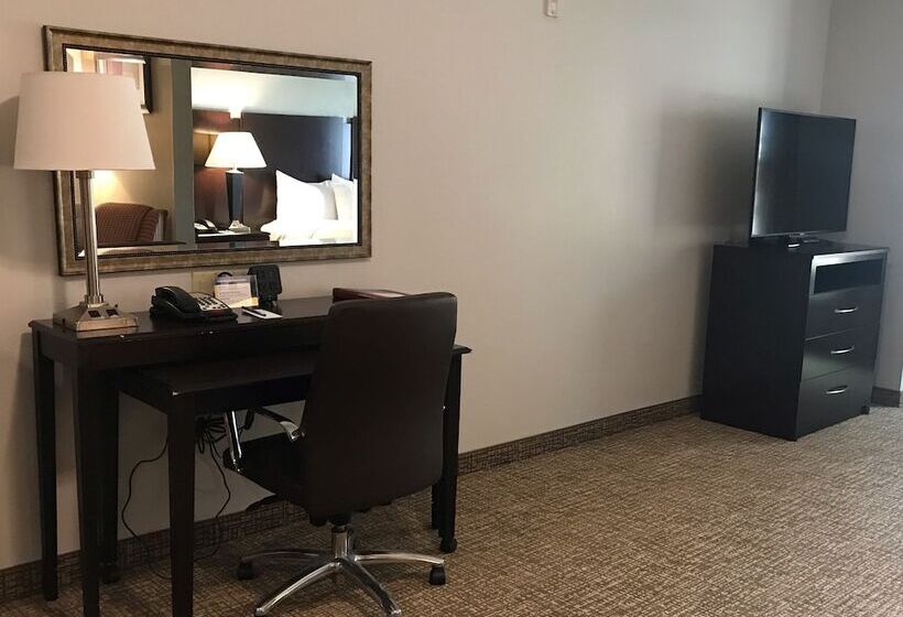 호텔 Comfort Suites