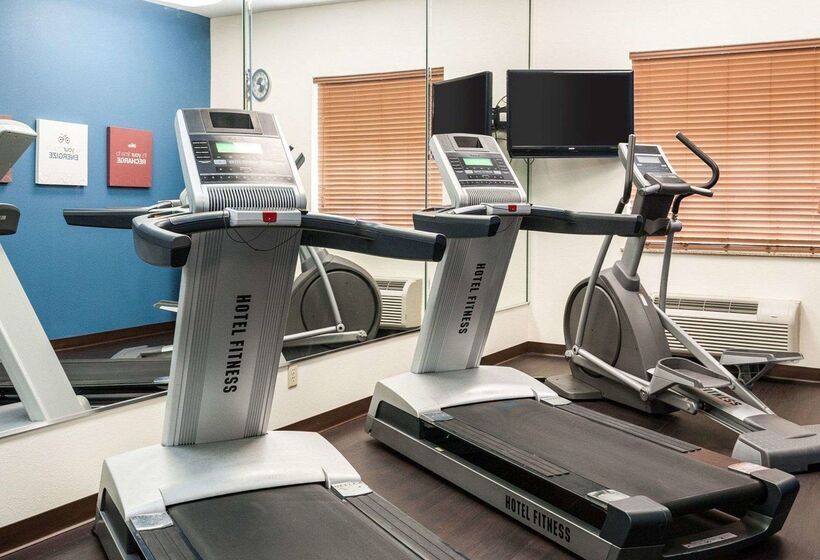 酒店 Comfort Suites Oil Center