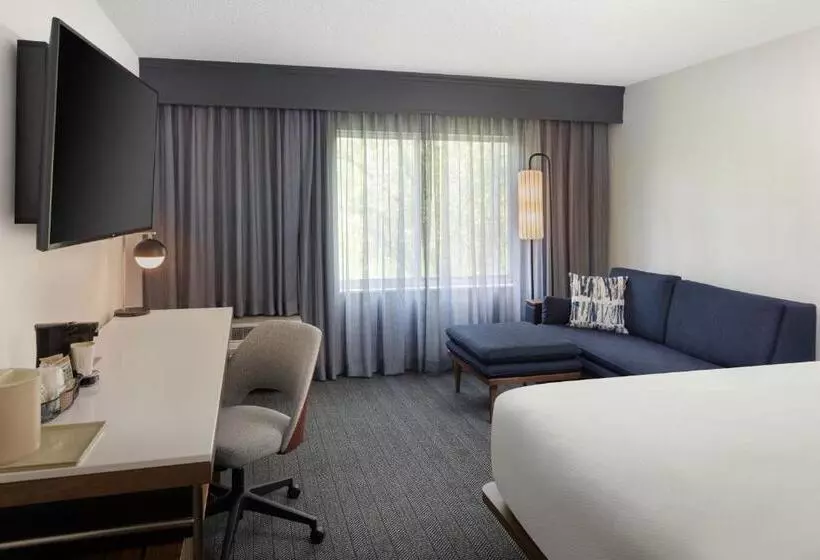 ホテル Courtyard Edison Woodbridge