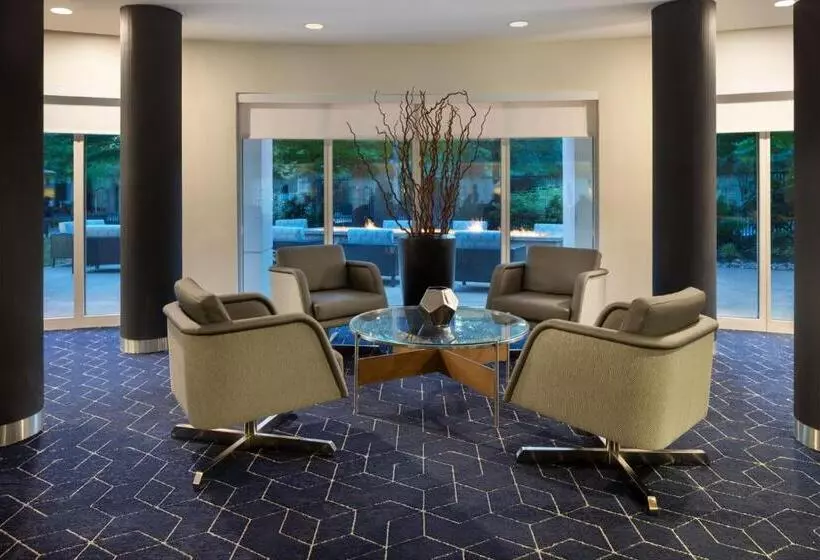 ホテル Courtyard Edison Woodbridge