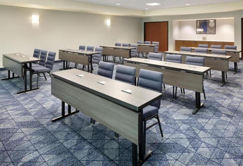 酒店 Courtyard Edison Woodbridge