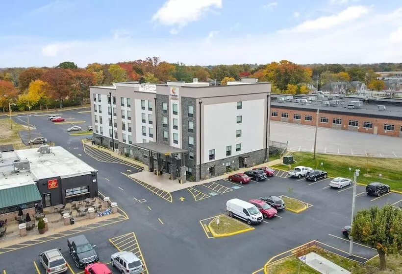 ホテル Comfort Suites St Louis   Sunset Hills