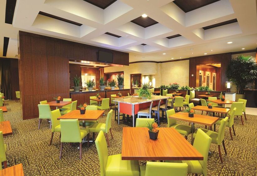 فندق Embassy Suites Houston Downtown