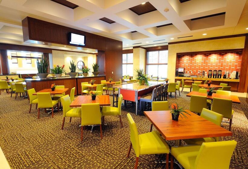 فندق Embassy Suites Houston Downtown