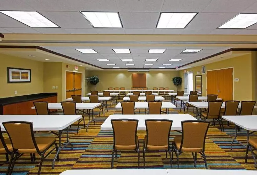 Hotelli Fairfield Inn & Suites Toledo North