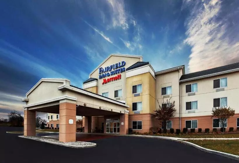 Hotelli Fairfield Inn & Suites Toledo North