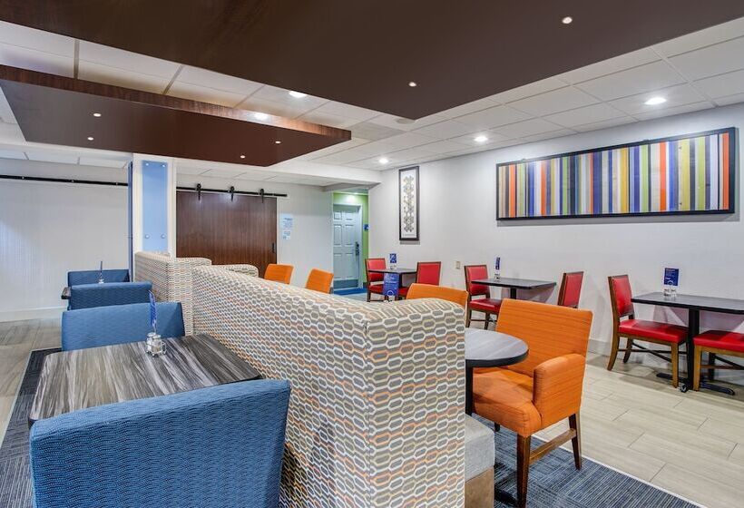 Holiday Inn Express Hotel & Suites Alcoa Knoxville Airport, An Ihg